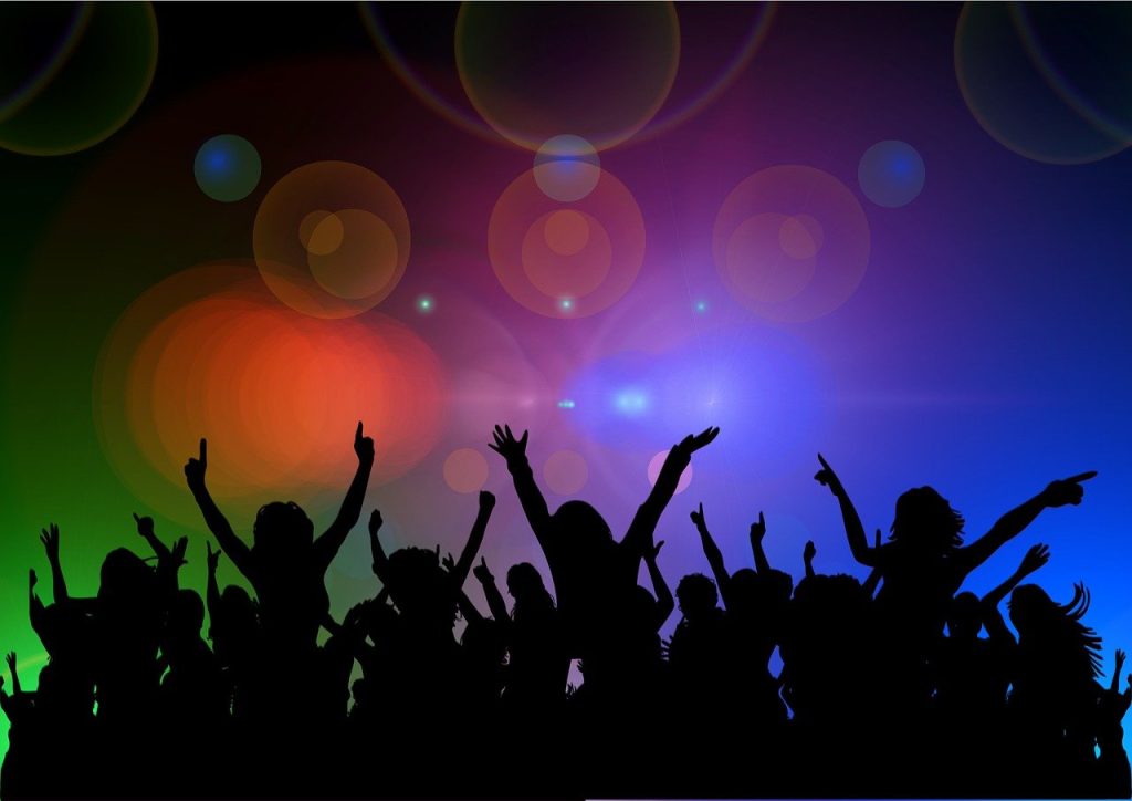 découvrez les meilleurs clubs près de chez vous : ambiance, musique, événements exclusifs et soirées inoubliables pour profiter pleinement de la nuit.