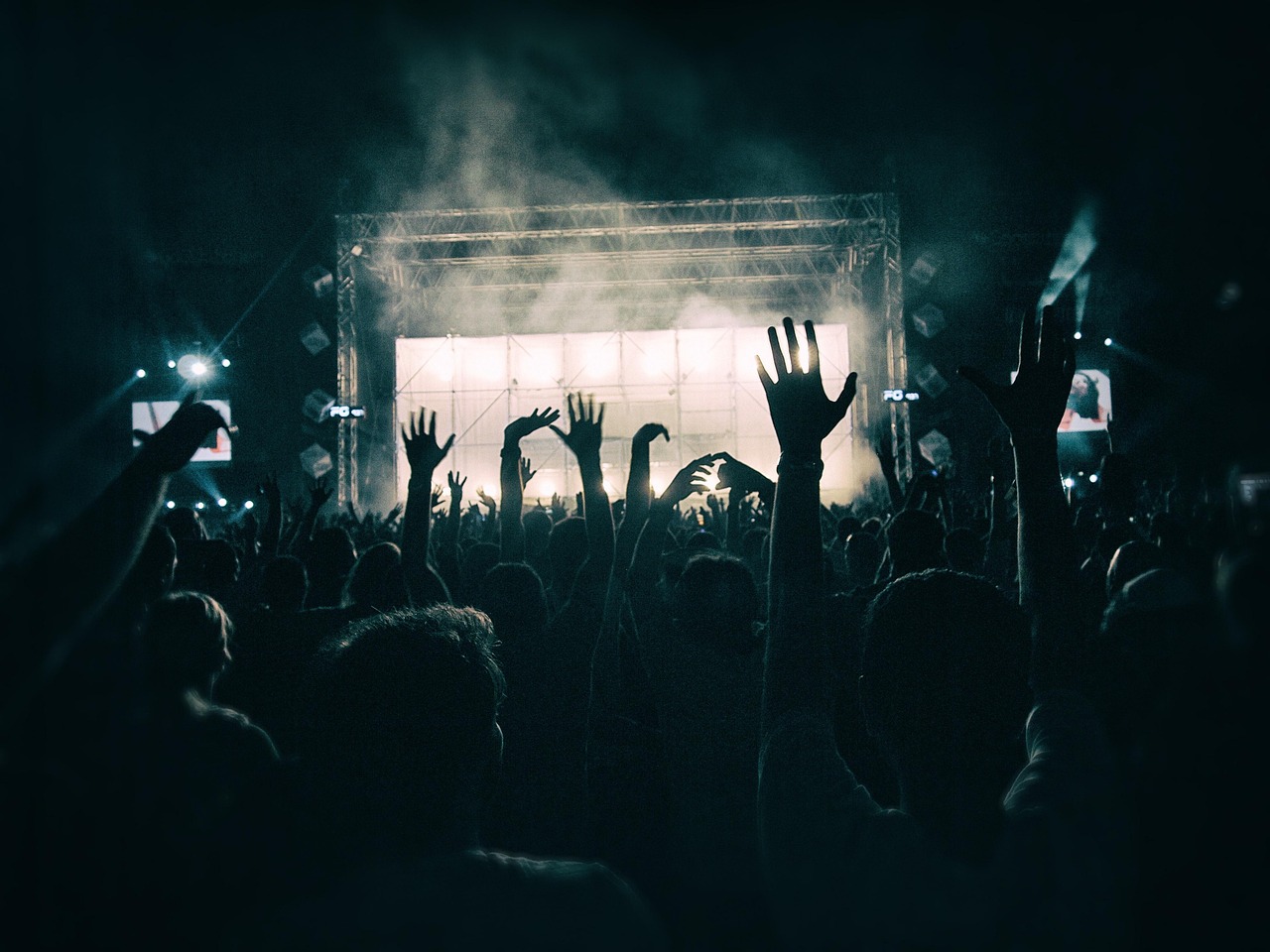 découvrez les meilleurs clubs pour sortir, se divertir et rencontrer de nouvelles personnes. explorez notre sélection et trouvez le club idéal pour passer une soirée inoubliable !