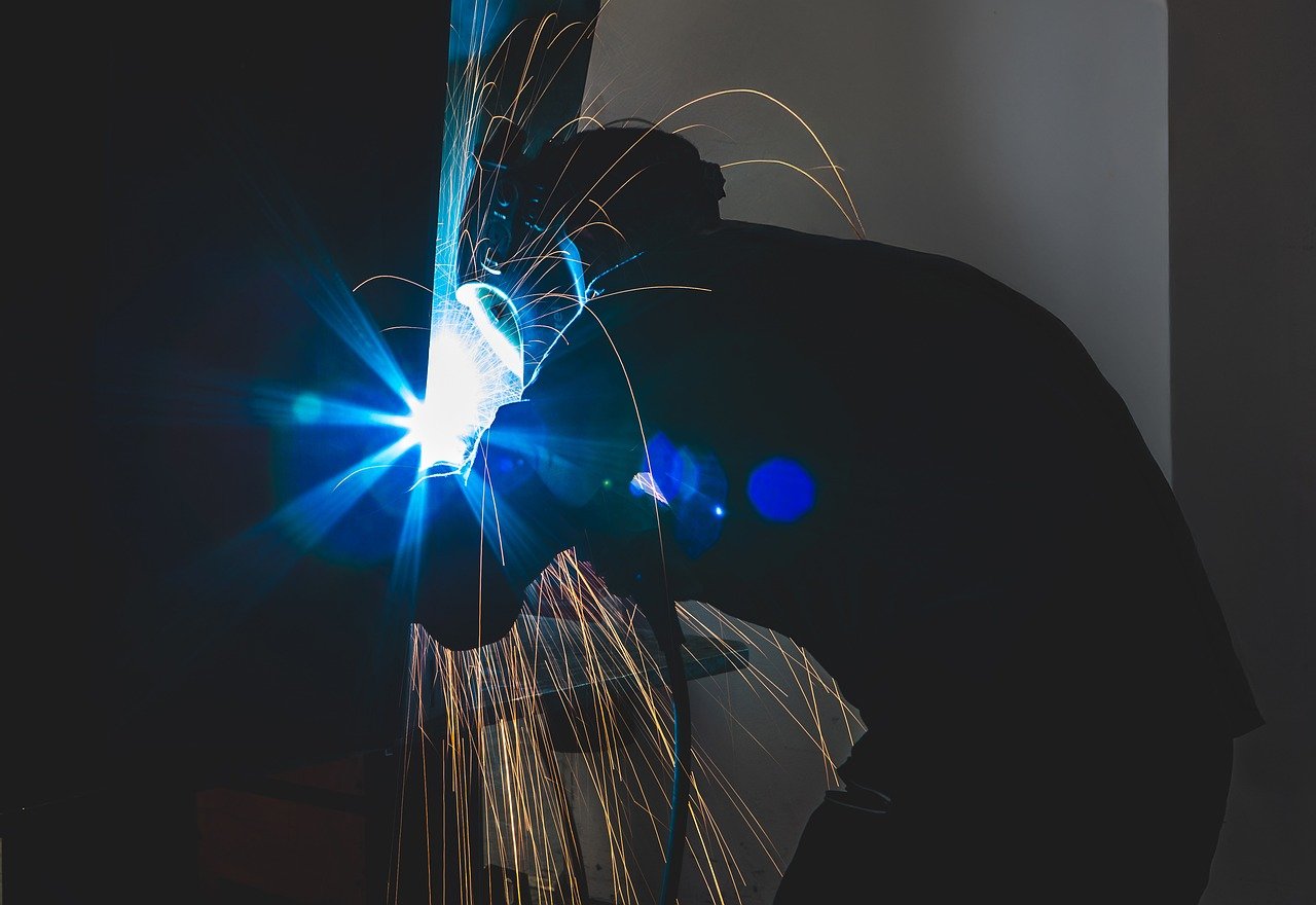 découvrez comment l’employee advocacy permet d’impliquer vos collaborateurs pour renforcer l’image de votre entreprise sur les réseaux sociaux, accroître la portée de votre marque et développer l’engagement de votre audience.